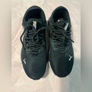 PUMA SNEAKERS